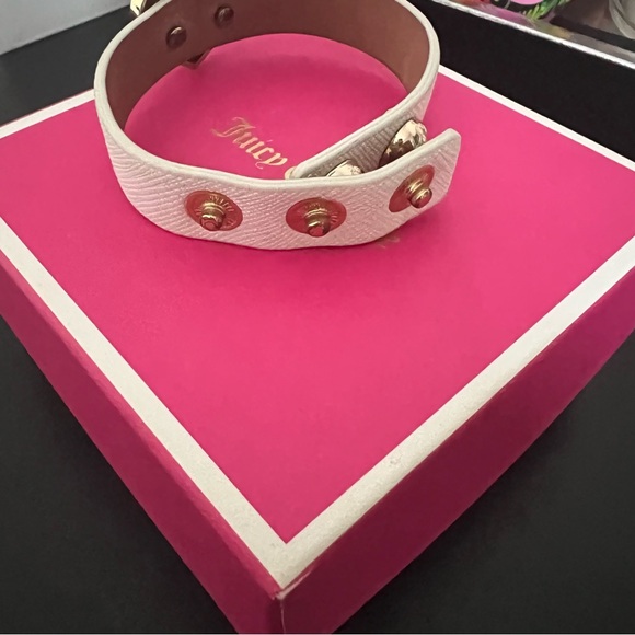 Juicy Couture Bracelet - Picture 7 of 9